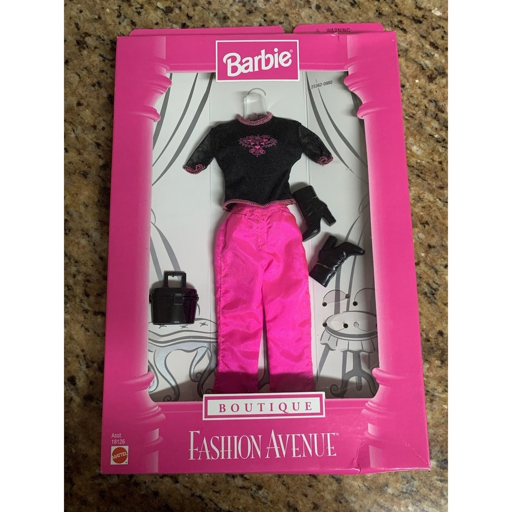 Vintage 1998 Mattel Barbie Fashion Avenue #18126 Boutique Outfit Pink New In Box